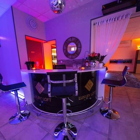 Loft Privatif Avec Jacuzzi Et Sauna サン・ディジエ エクステリア 写真